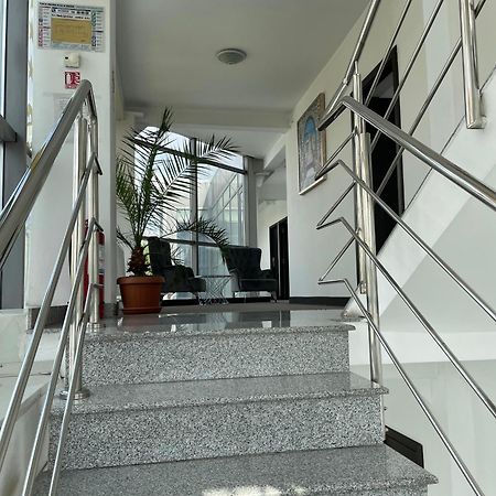 Hotel Vitan273 Bucureşti Ngoại thất bức ảnh