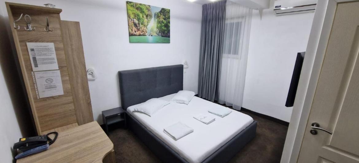 Hotel Vitan273 Bucureşti Ngoại thất bức ảnh