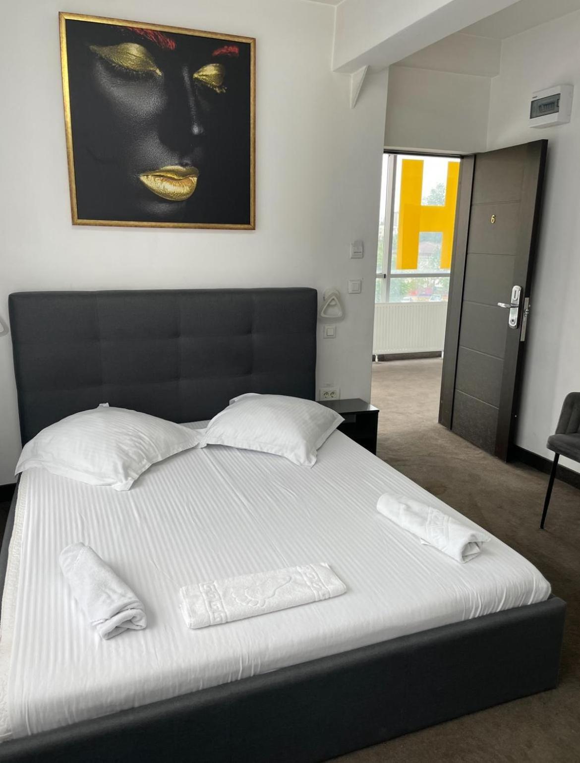 Hotel Vitan273 Bucureşti Ngoại thất bức ảnh