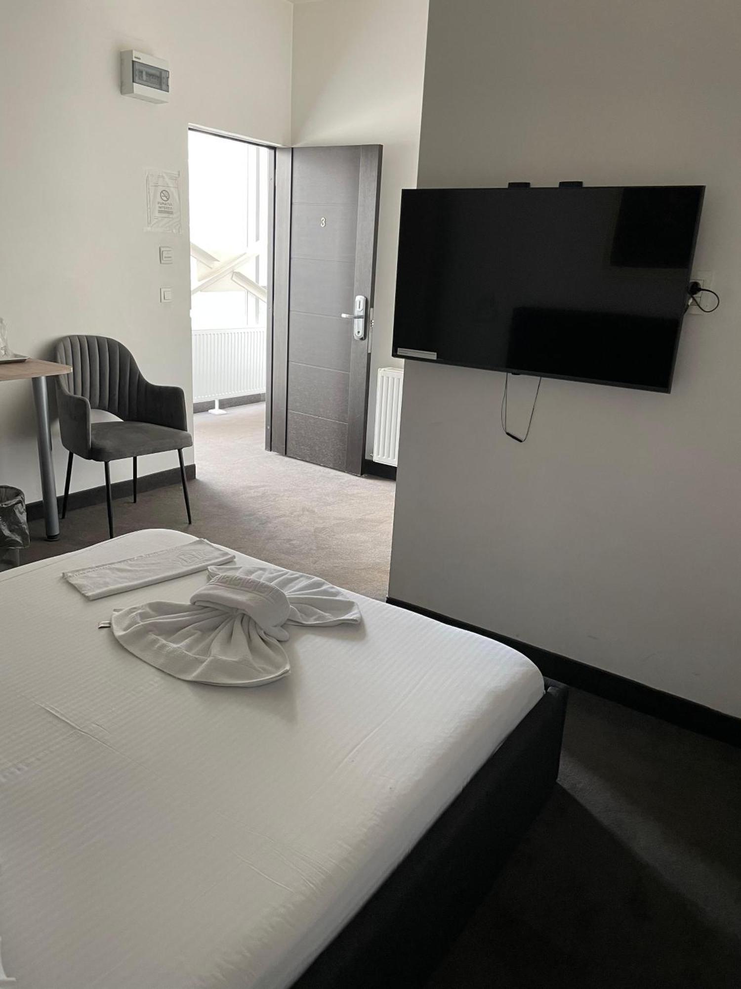 Hotel Vitan273 Bucureşti Ngoại thất bức ảnh