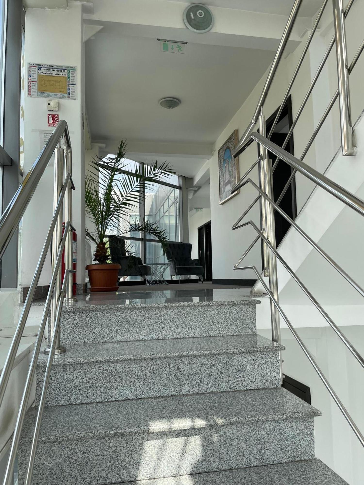Hotel Vitan273 Bucureşti Ngoại thất bức ảnh