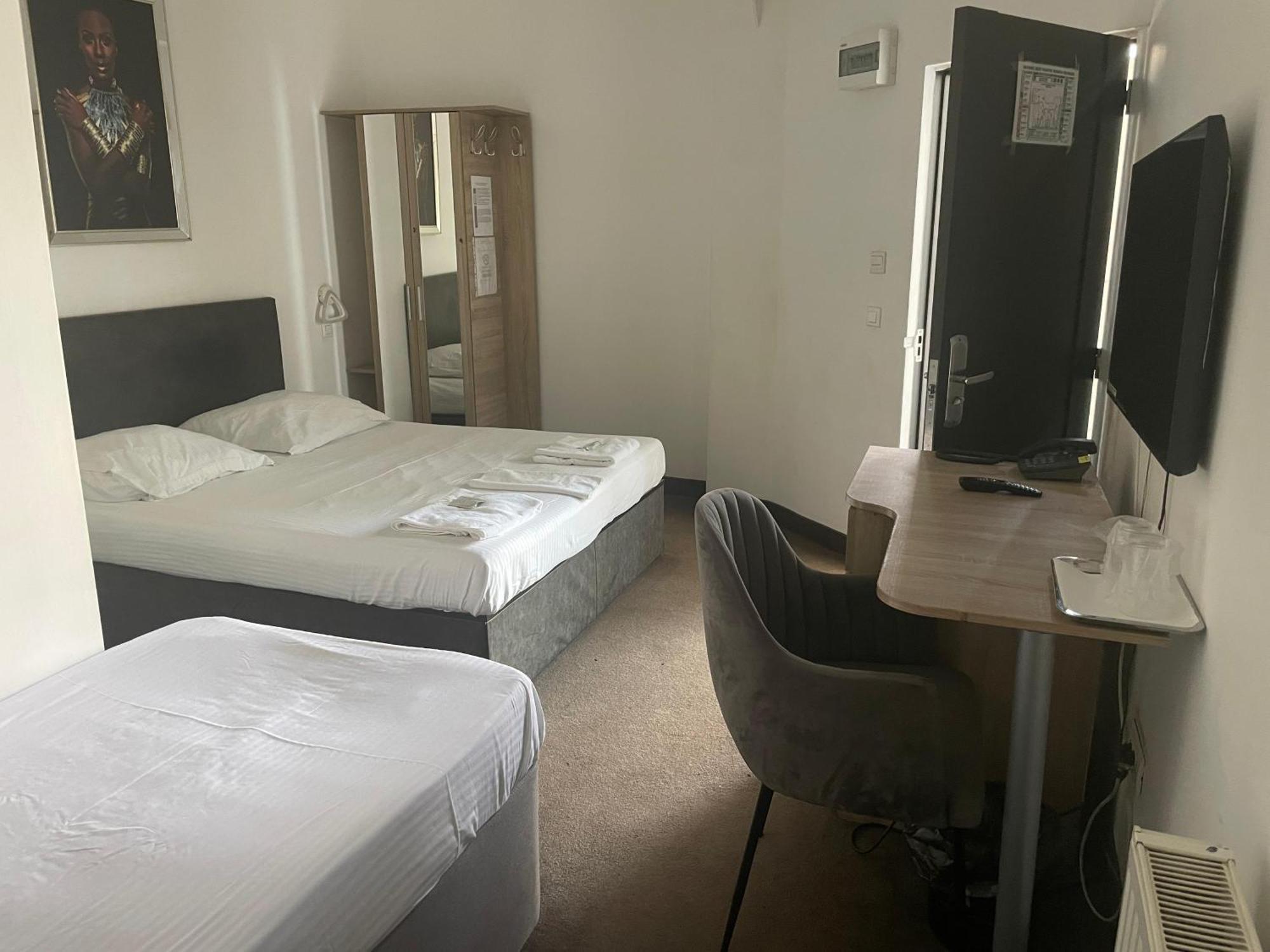 Hotel Vitan273 Bucureşti Ngoại thất bức ảnh