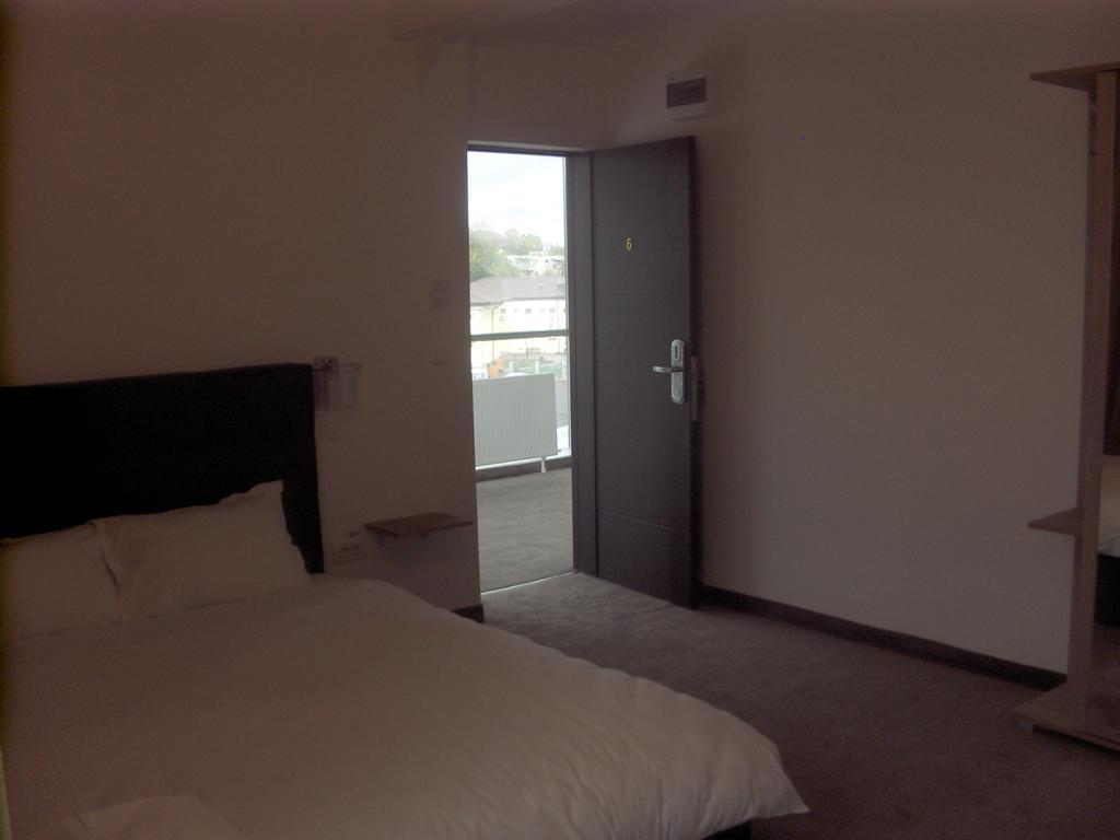 Hotel Vitan273 Bucureşti Phòng bức ảnh